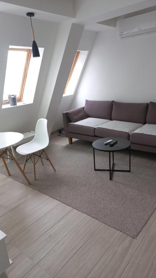 Sunny apartment Skopje Bagian luar foto